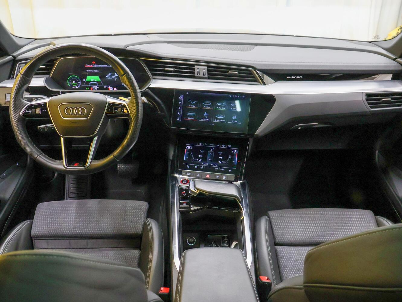 Audi e-tron vaihtoauto