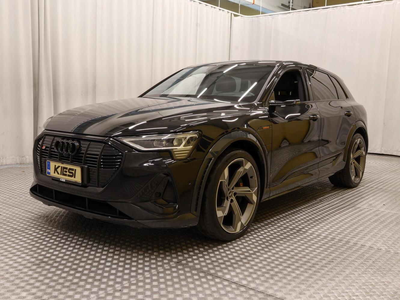 Audi e-tron vaihtoauto