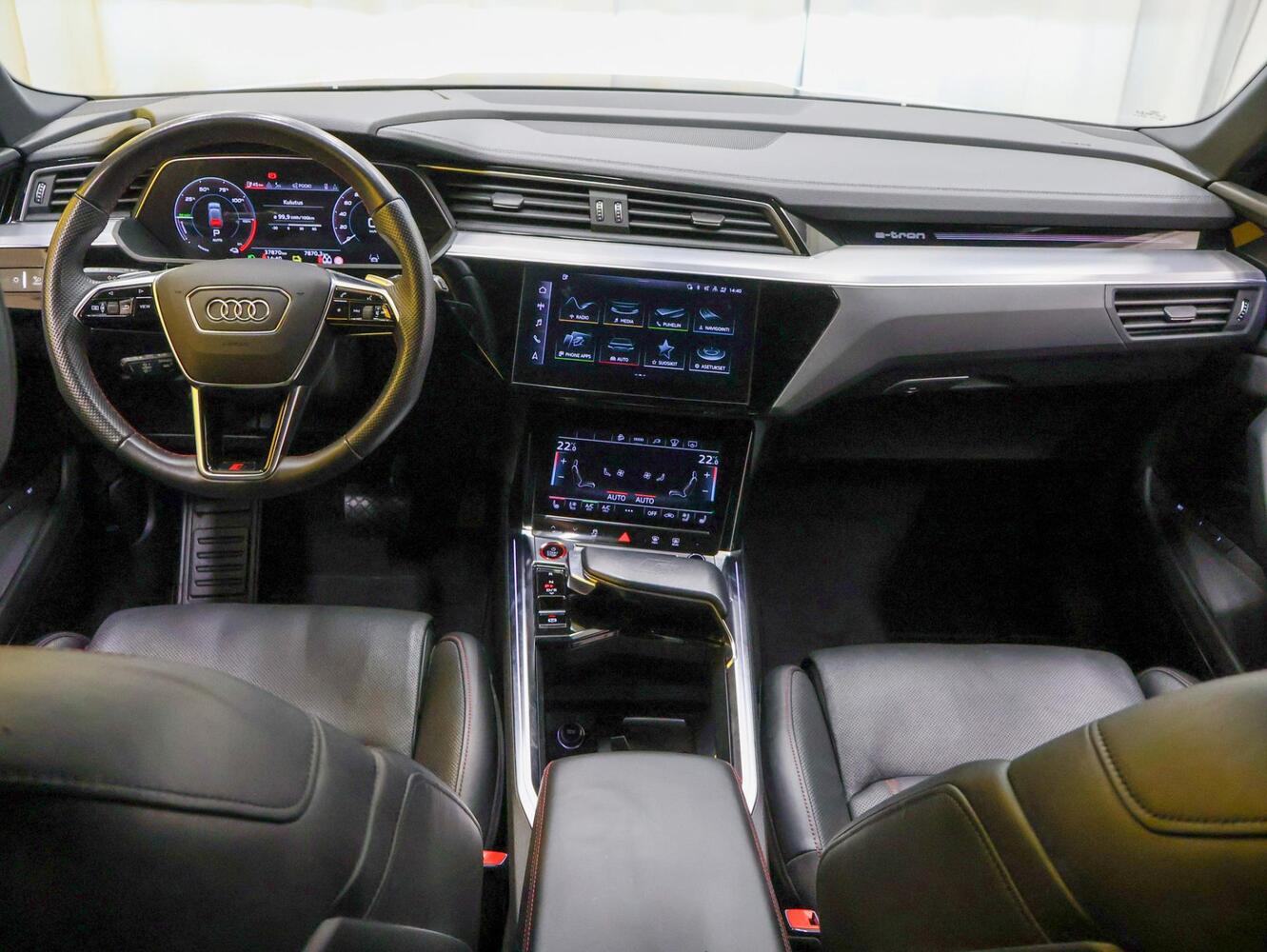 Audi e-tron vaihtoauto