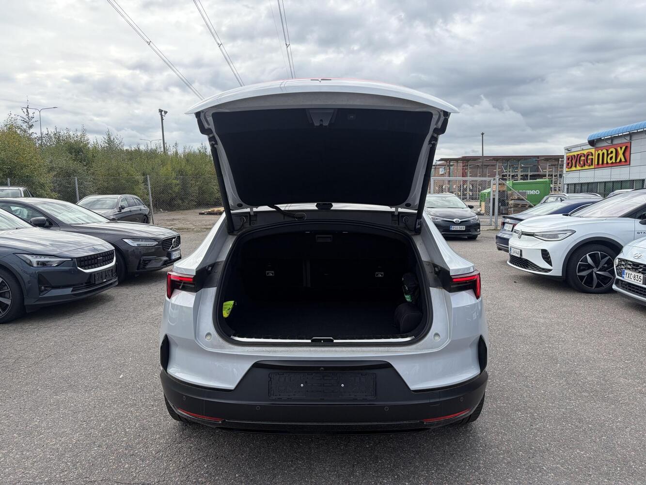 Polestar 4 vaihtoauto