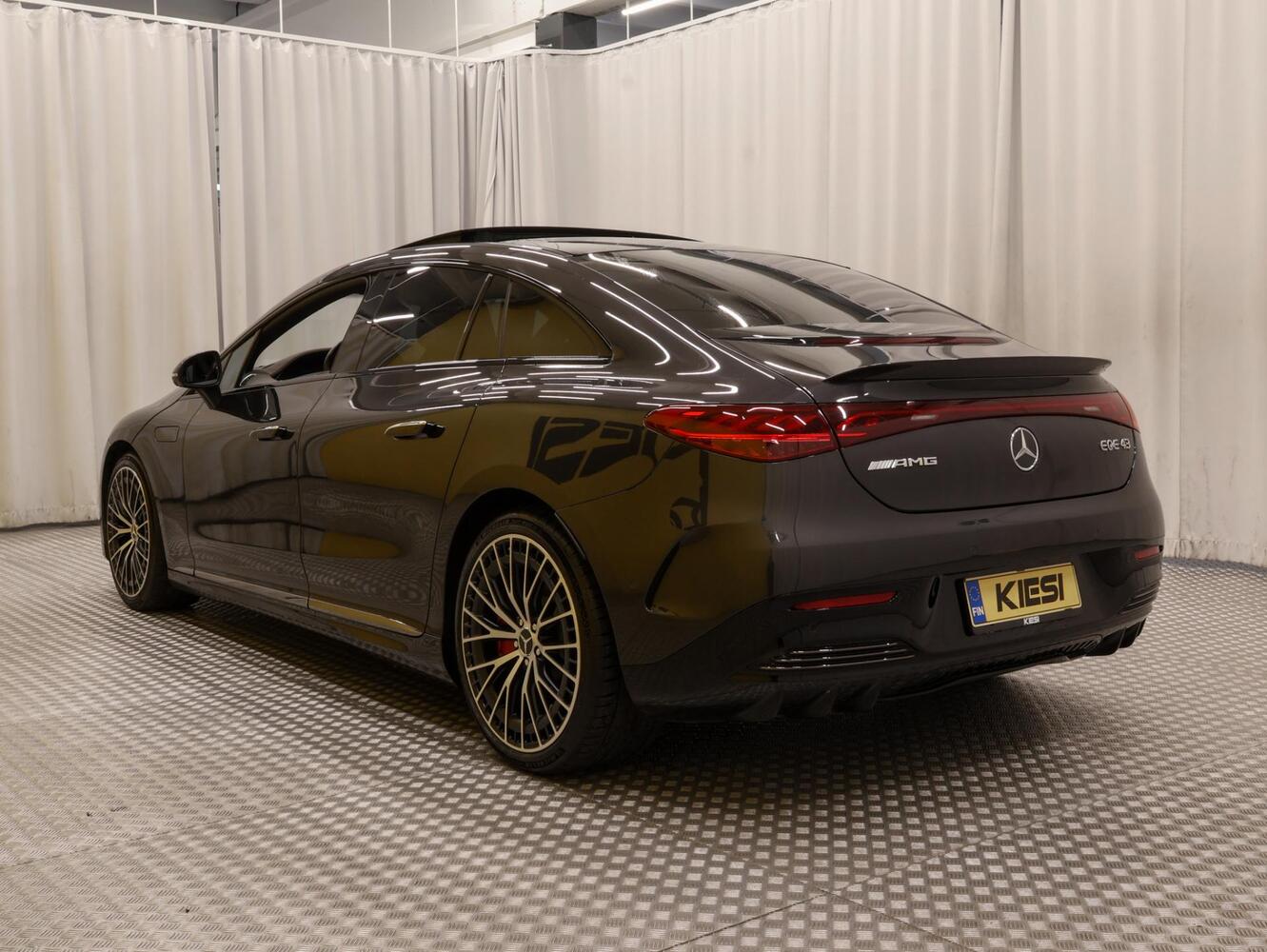 Mercedes-Benz EQE vaihtoauto