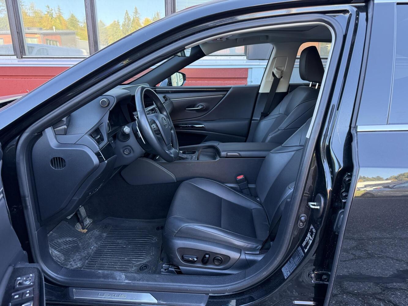 Lexus ES vaihtoauto