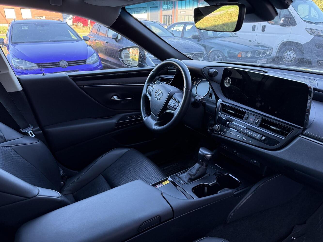 Lexus ES vaihtoauto