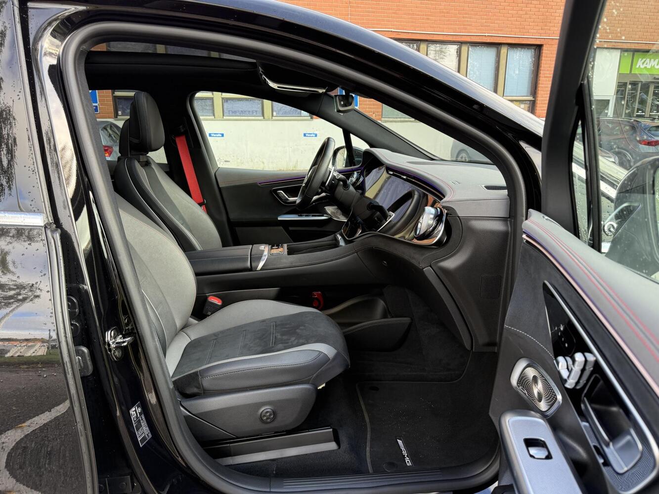 Mercedes-Benz EQE vaihtoauto