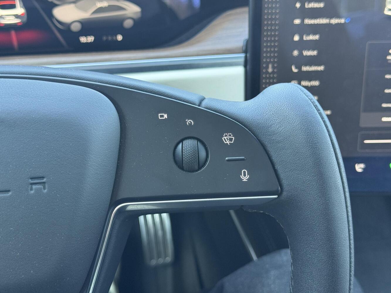 Tesla Model S vaihtoauto