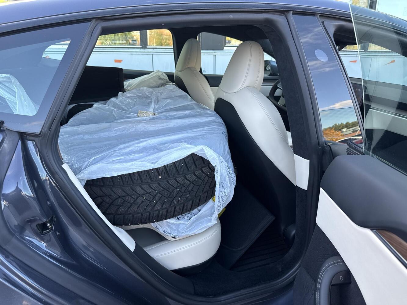 Tesla Model S vaihtoauto