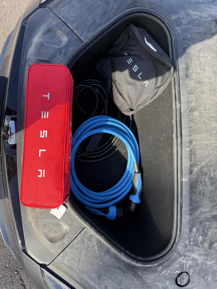 Tesla Model S vaihtoauto