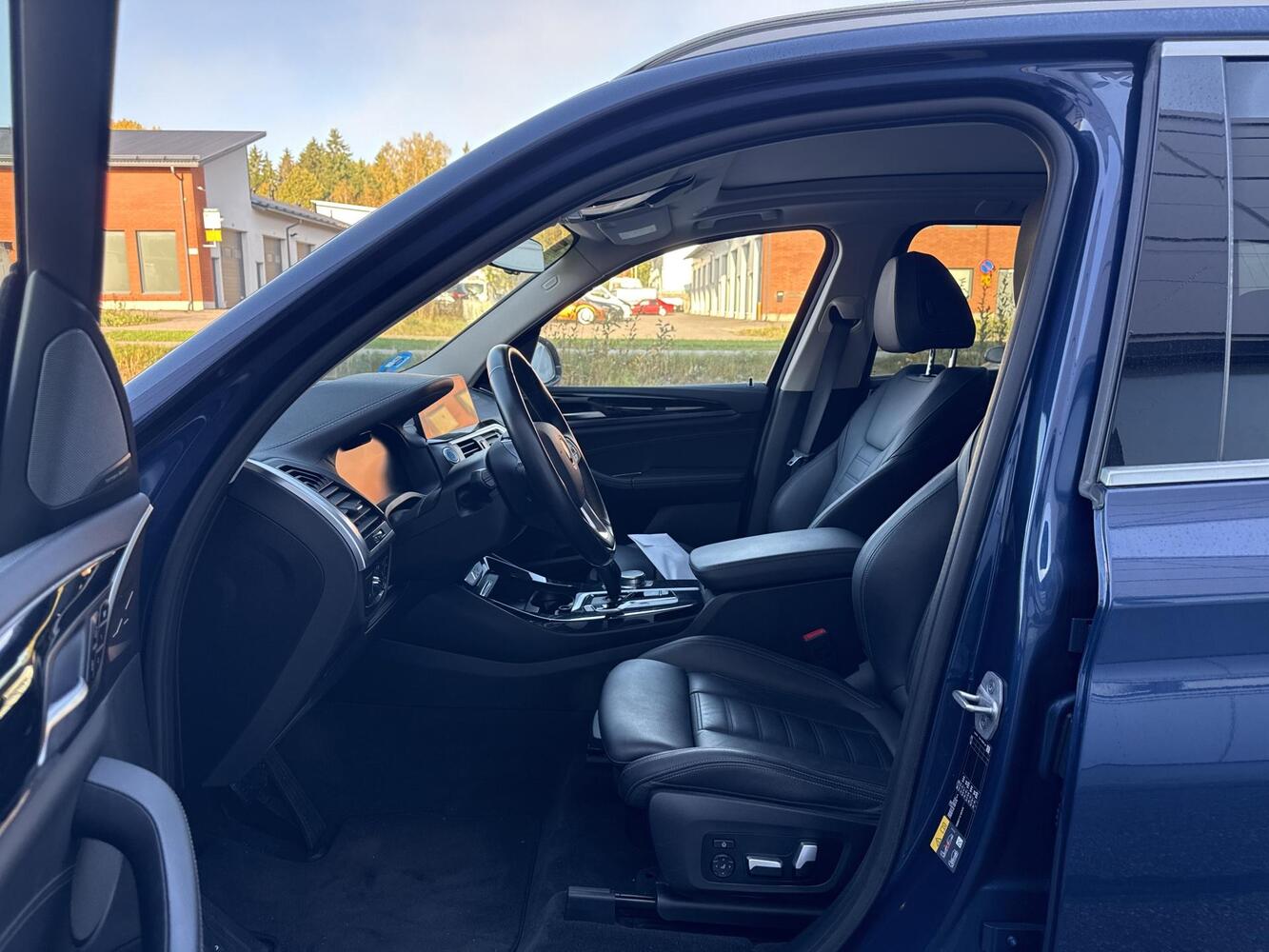 BMW iX3 vaihtoauto