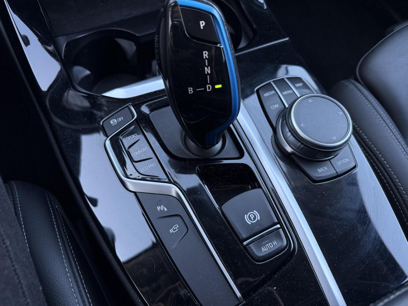 BMW iX3 vaihtoauto