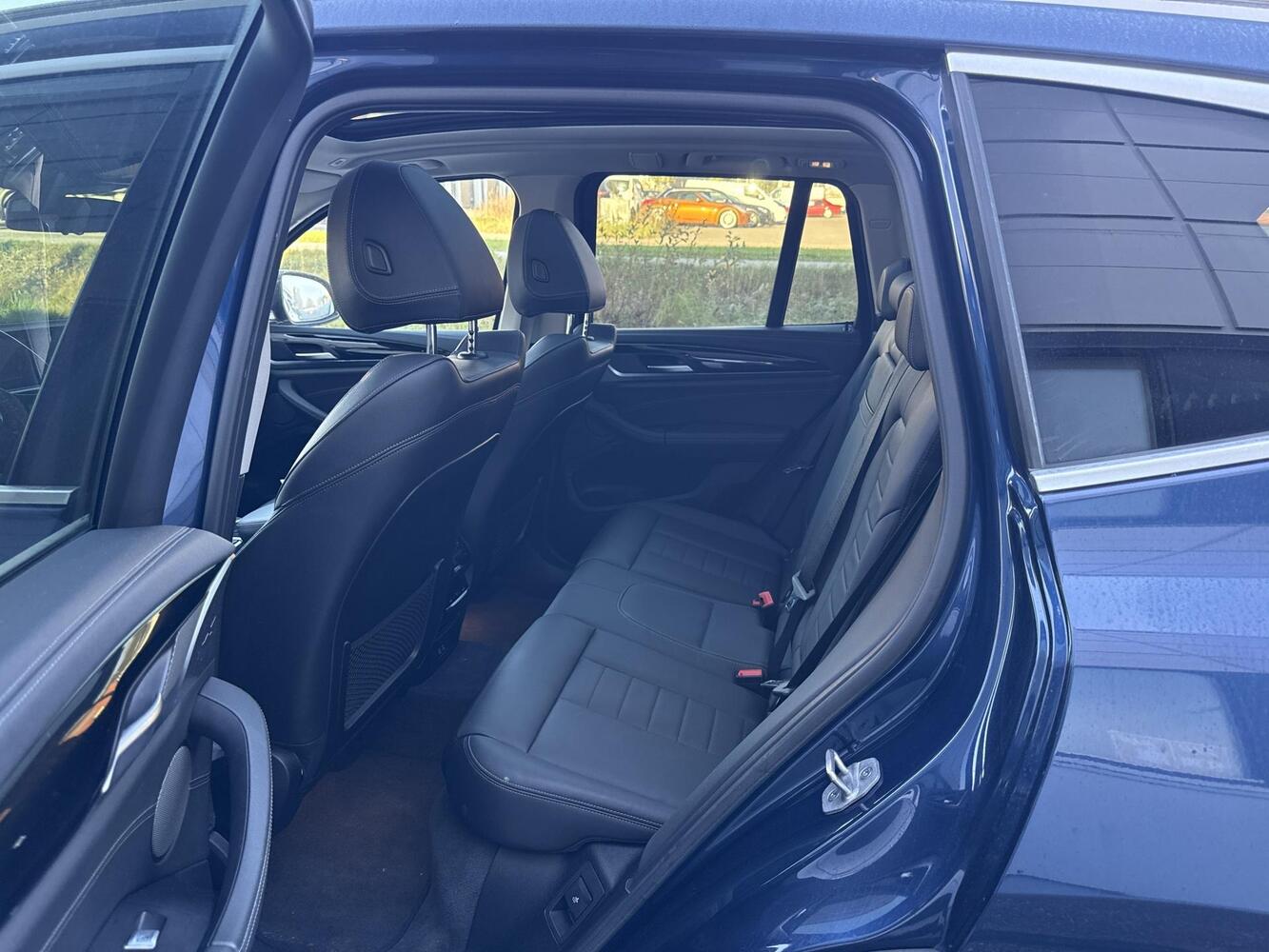 BMW iX3 vaihtoauto