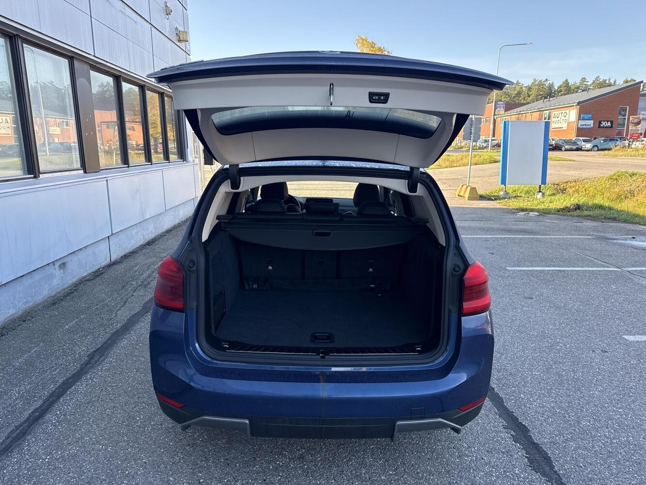 BMW iX3 vaihtoauto