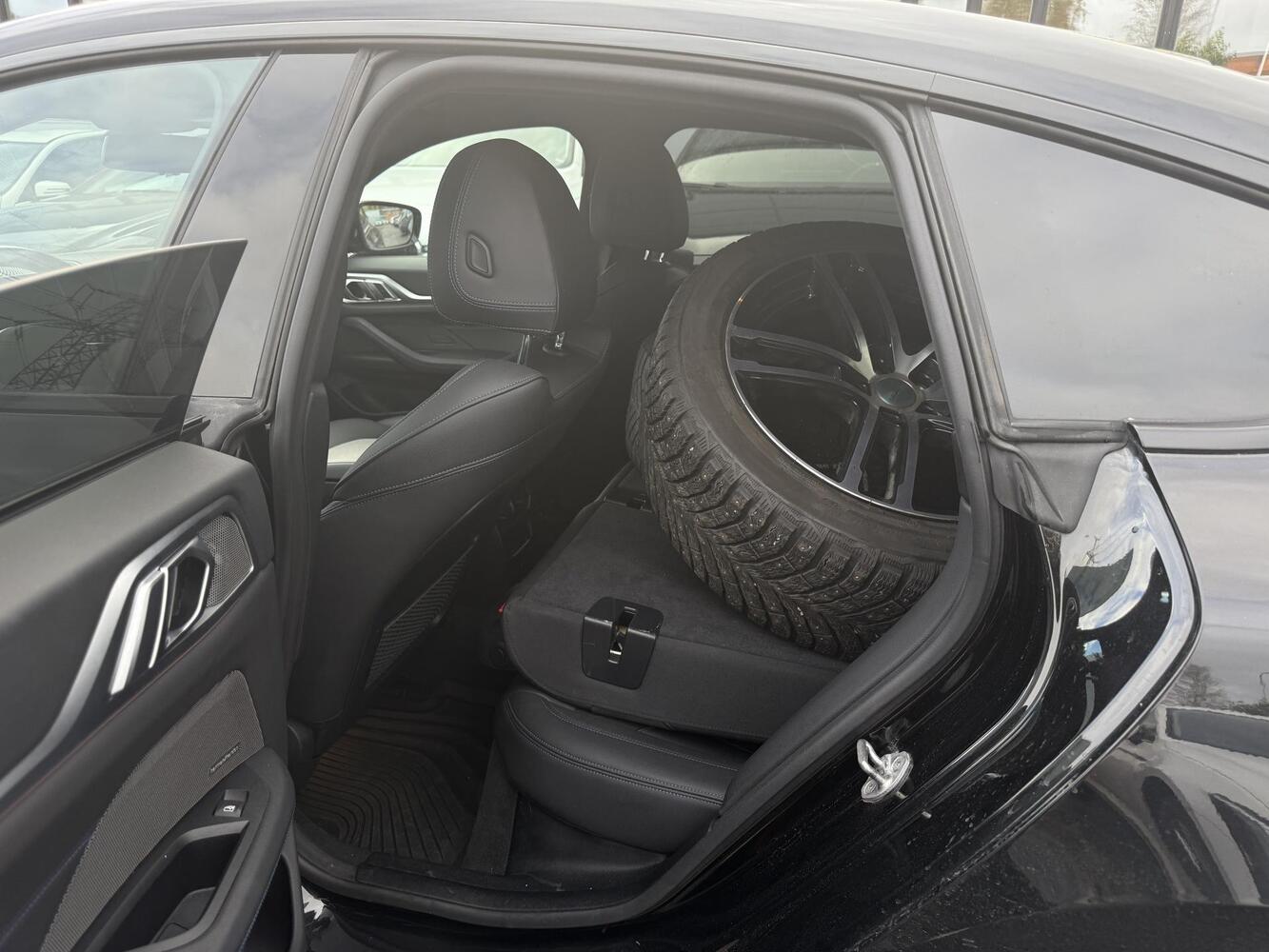 BMW i4 M50 vaihtoauto
