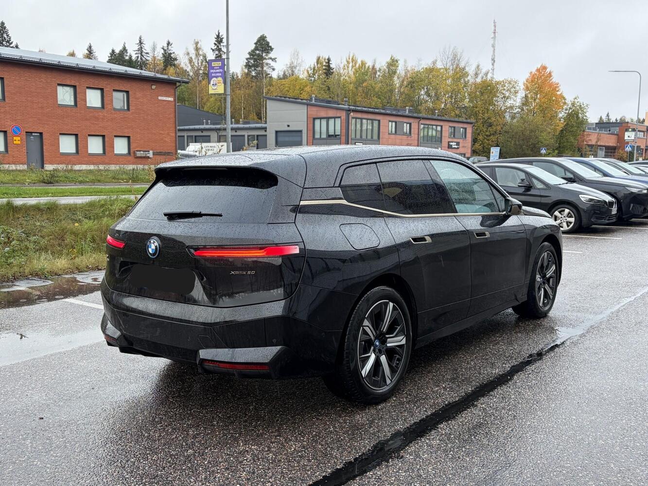 BMW iX vaihtoauto