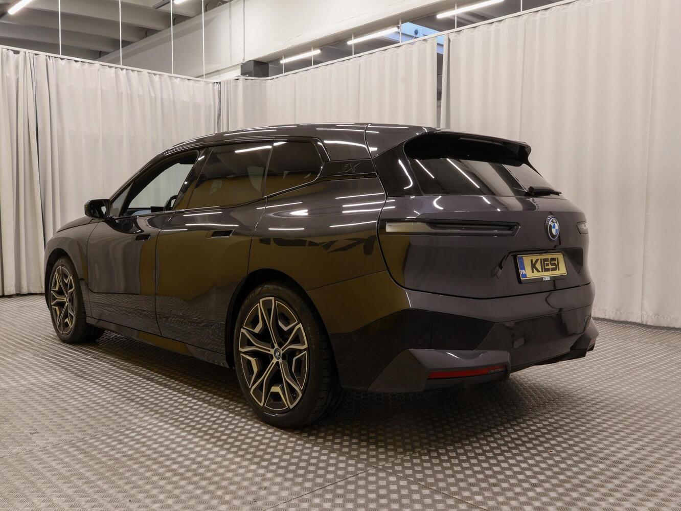 BMW iX vaihtoauto