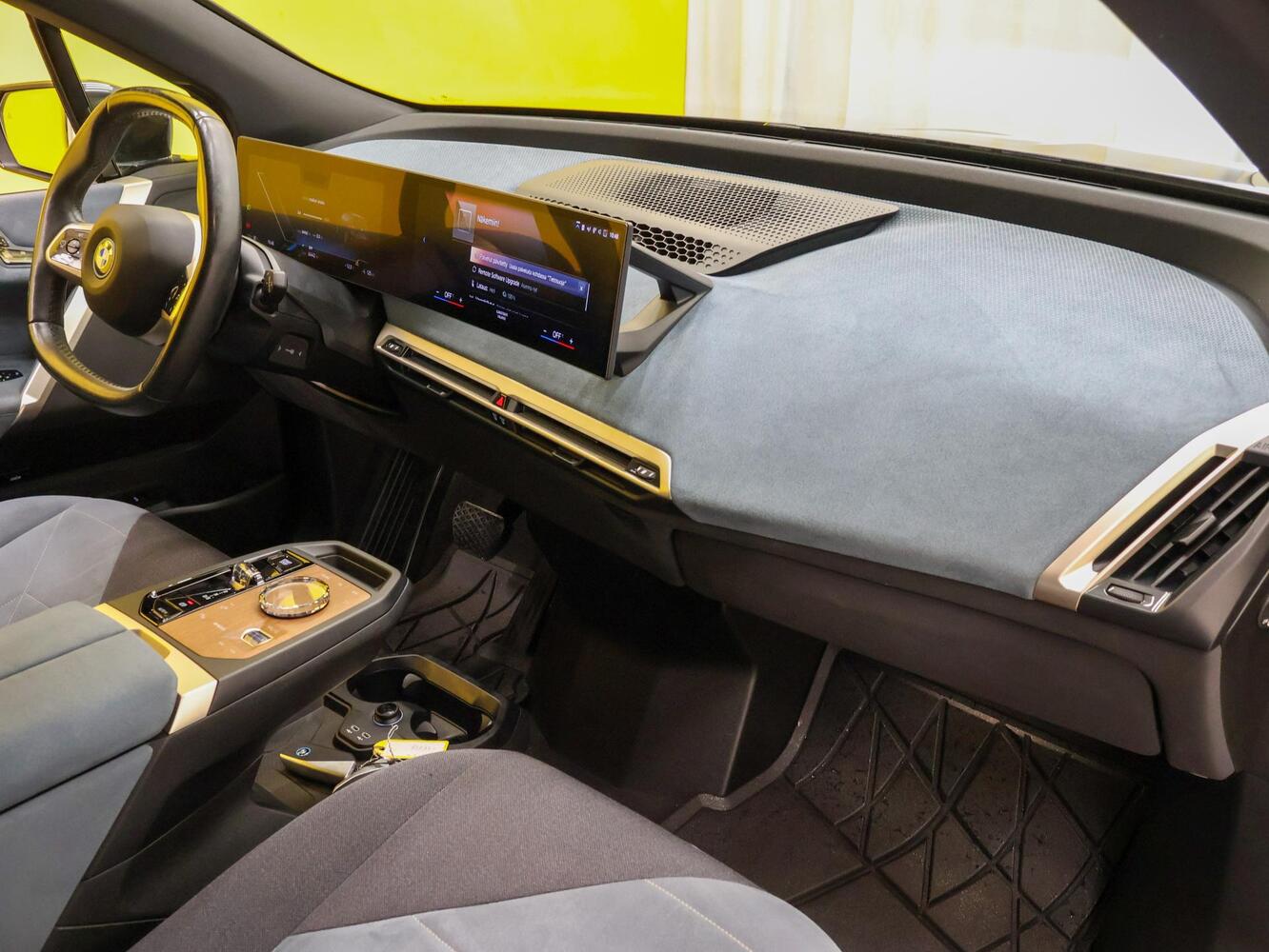 BMW iX vaihtoauto