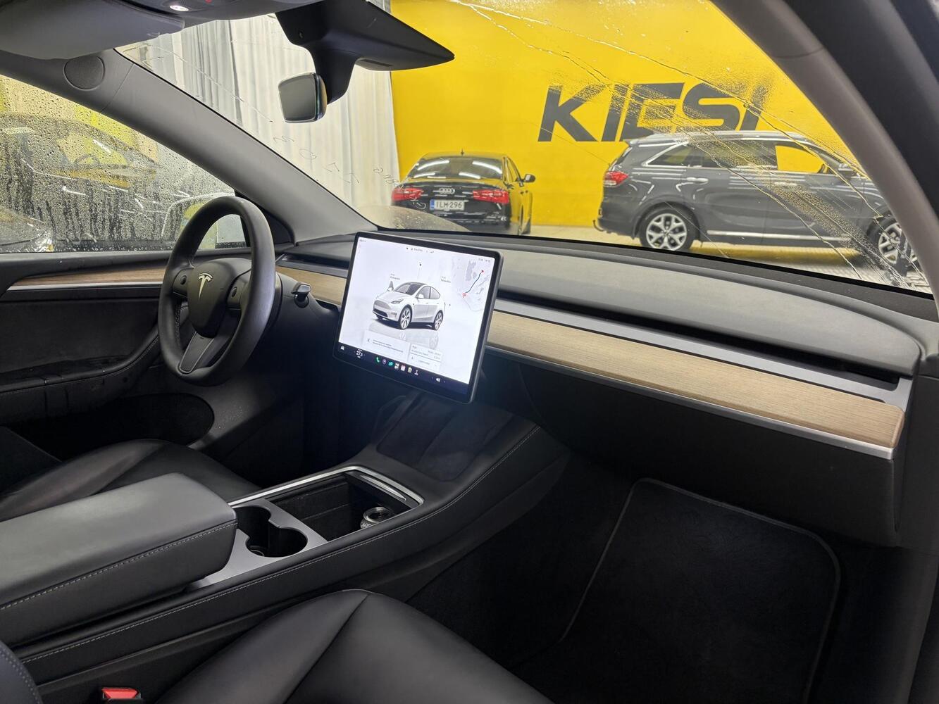 Tesla Model Y vaihtoauto