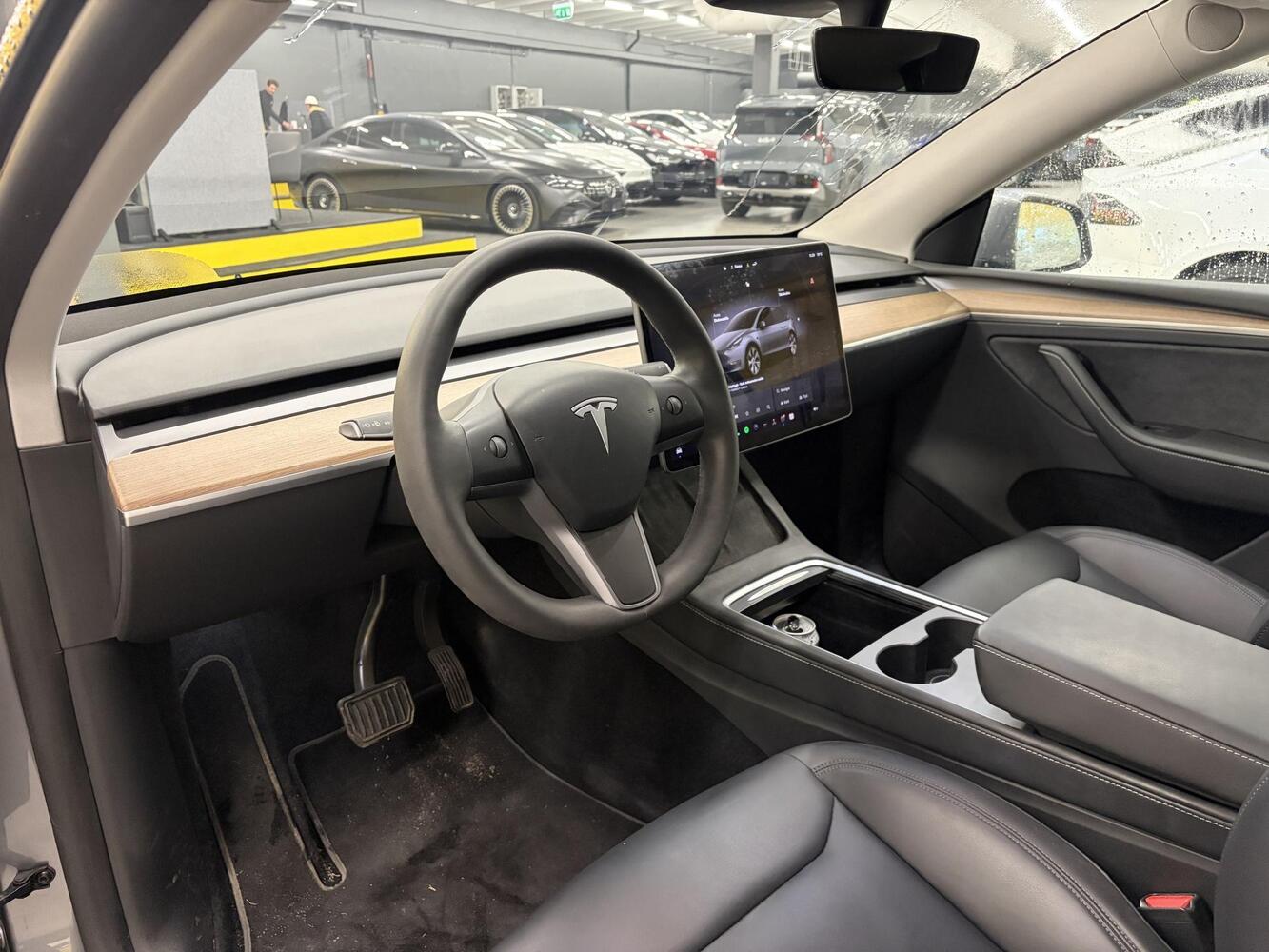 Tesla Model Y vaihtoauto