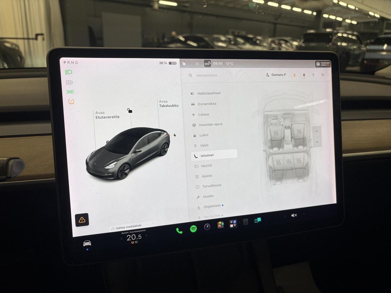 Tesla Model 3 vaihtoauto