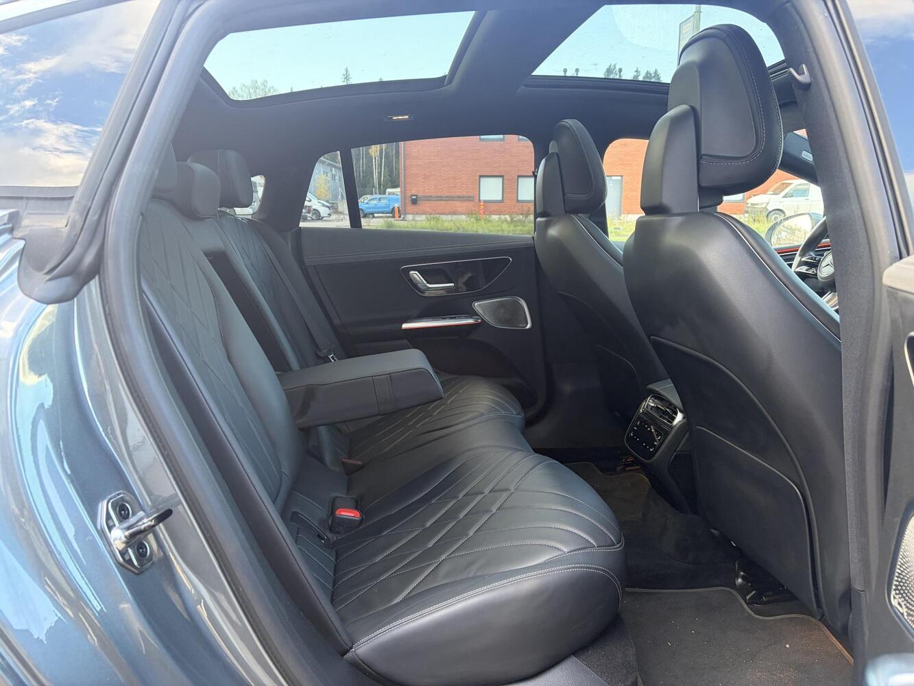 Mercedes-Benz EQE vaihtoauto