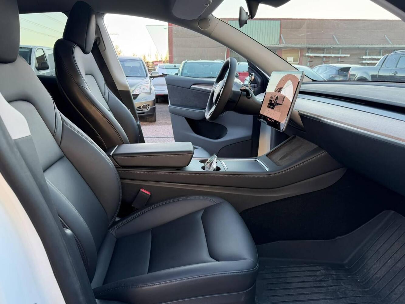 Tesla Model Y vaihtoauto
