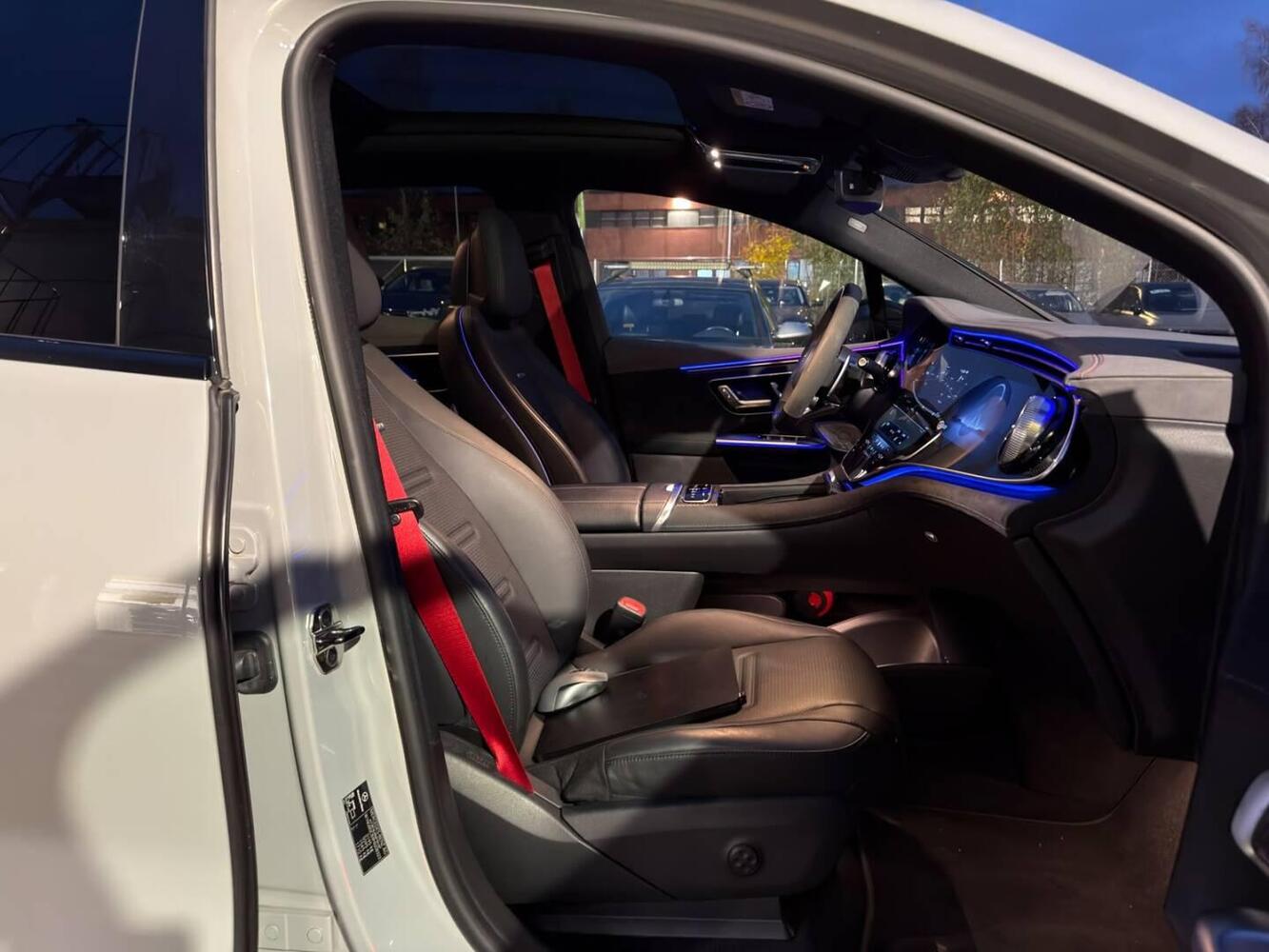 Mercedes-Benz EQE vaihtoauto