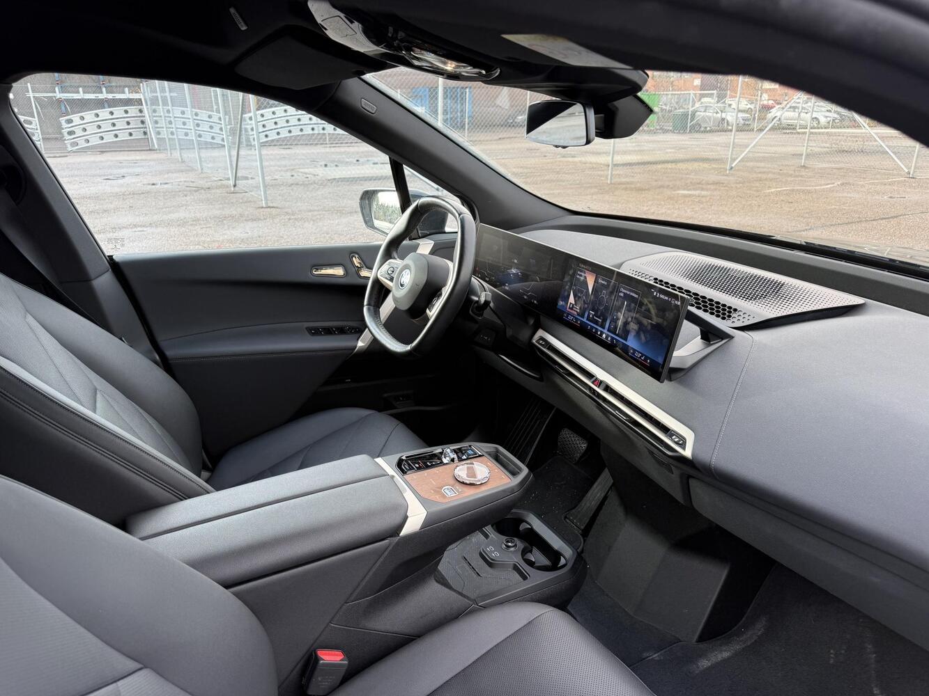 BMW iX vaihtoauto