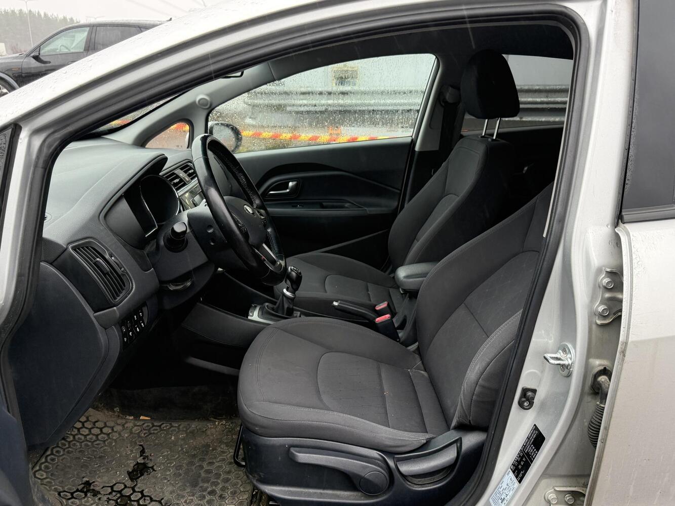 Kia Rio vaihtoauto