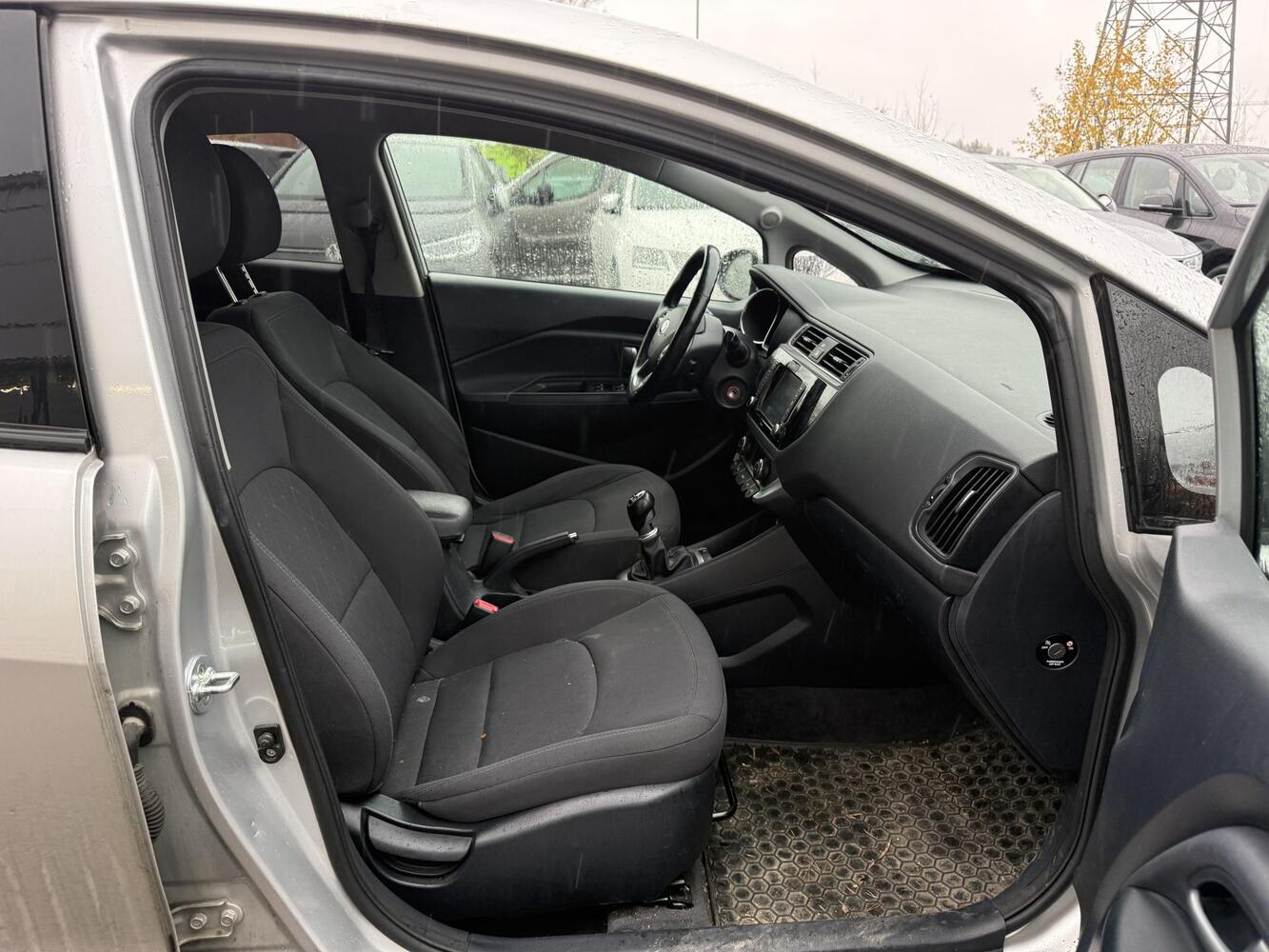 Kia Rio vaihtoauto
