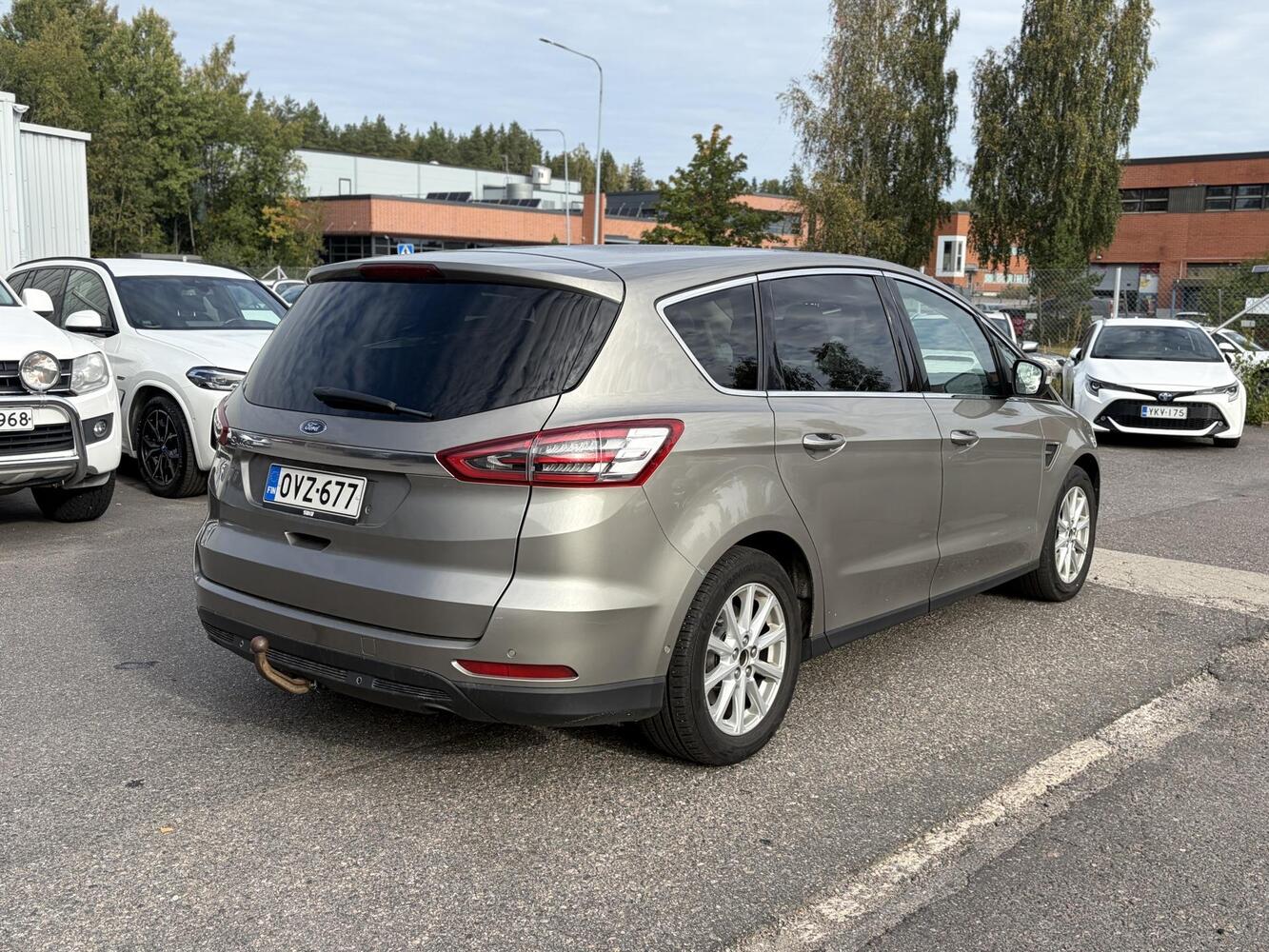 Ford S-MAX vaihtoauto