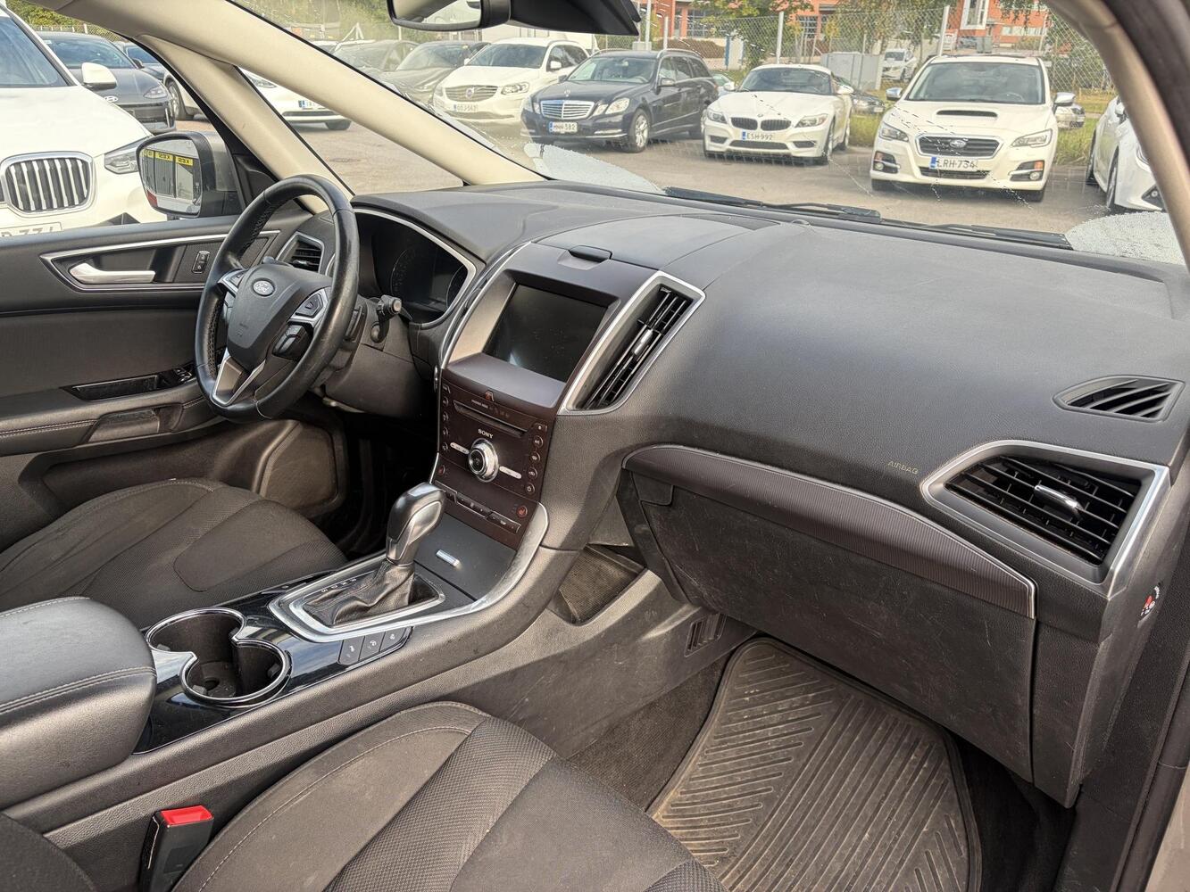 Ford S-MAX vaihtoauto