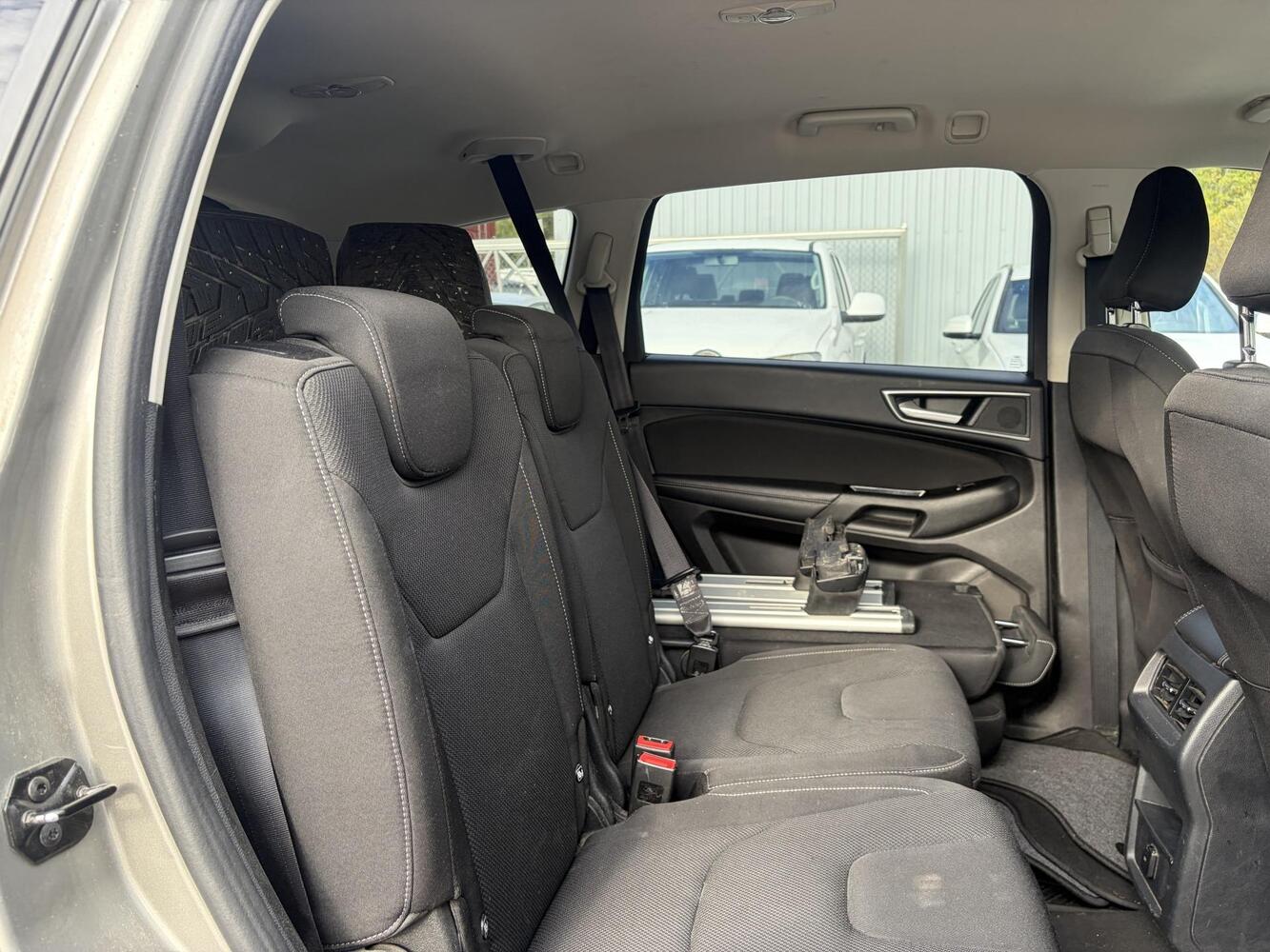 Ford S-MAX vaihtoauto