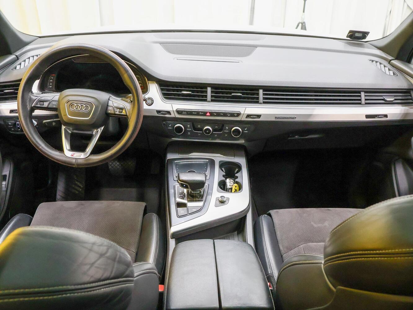 Audi Q7 vaihtoauto