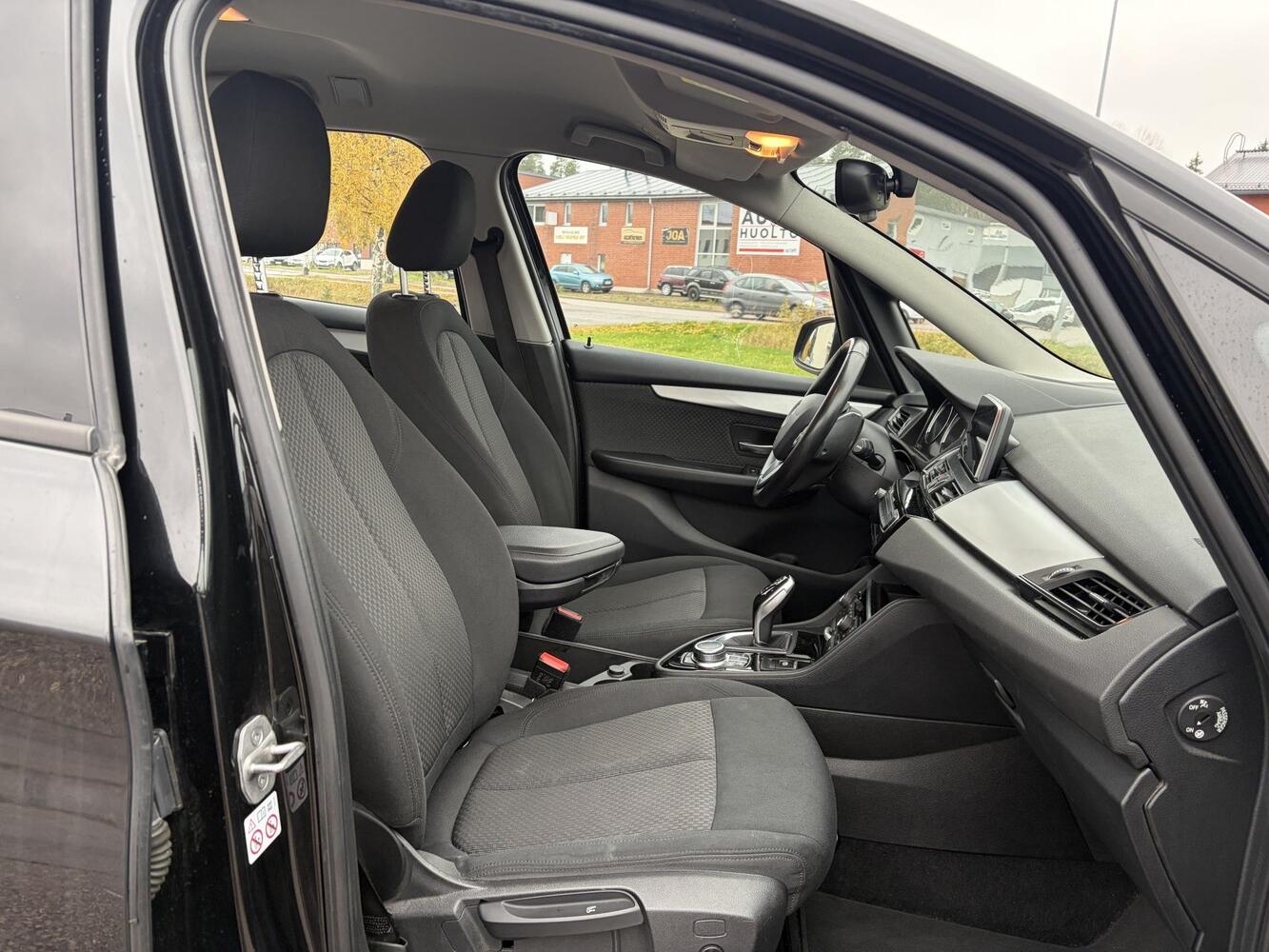 BMW 218 vaihtoauto