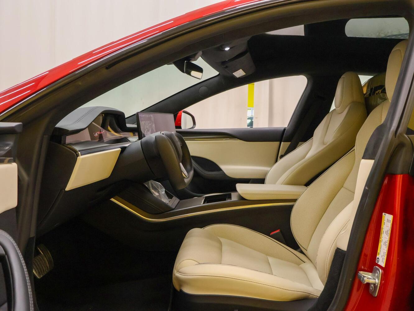 Tesla Model S vaihtoauto