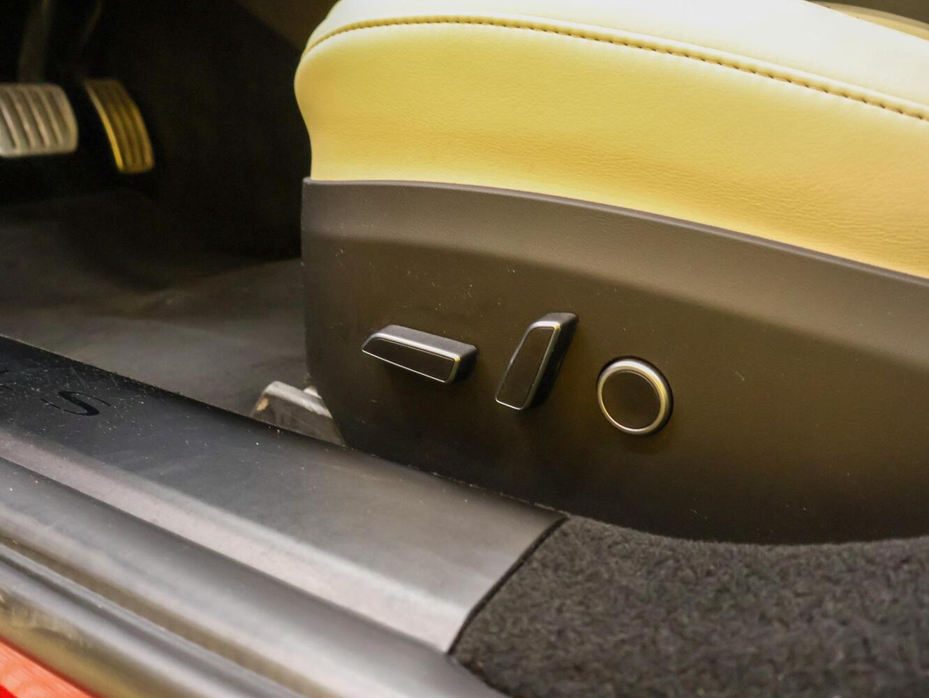 Tesla Model S vaihtoauto