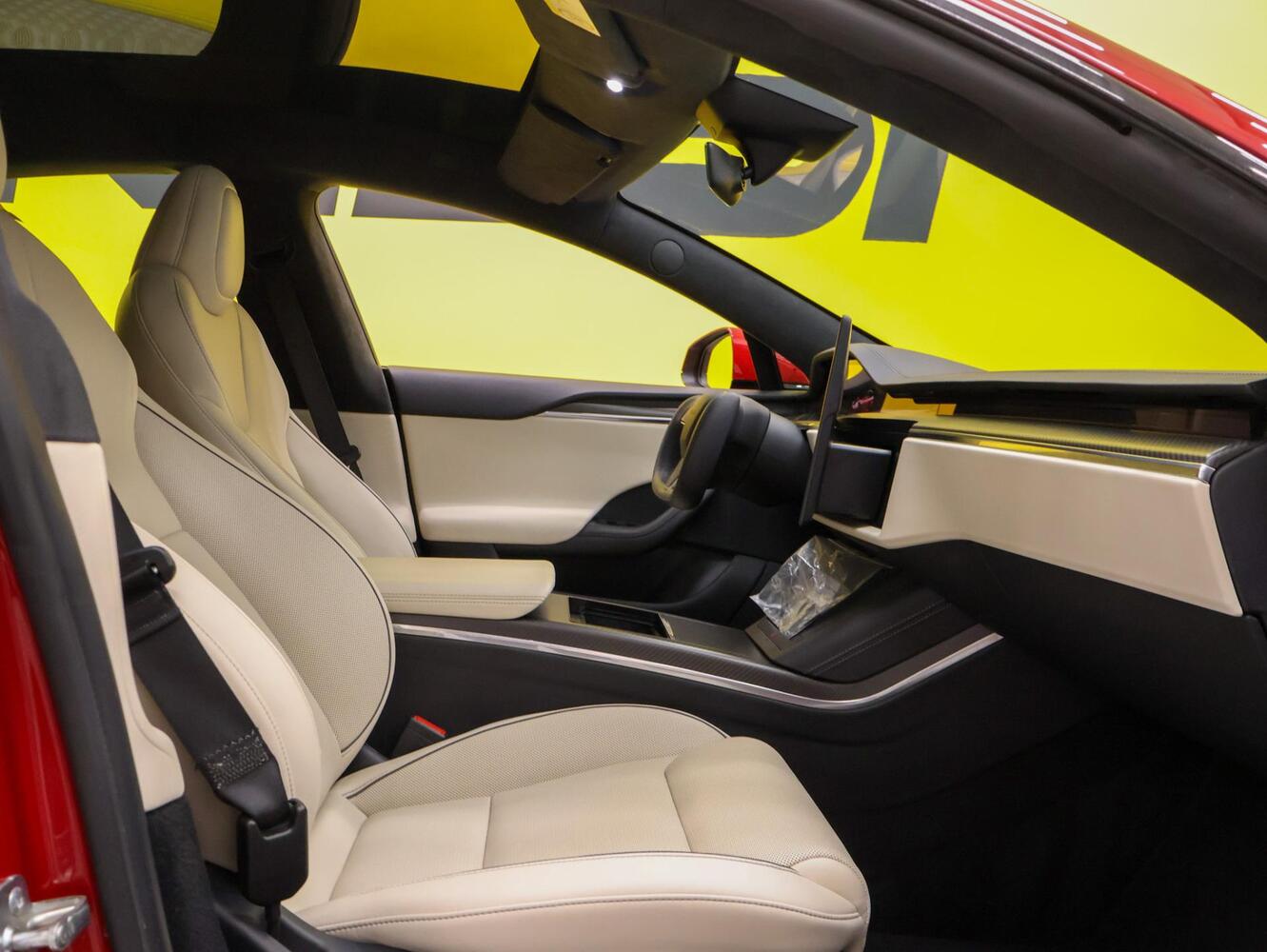 Tesla Model S vaihtoauto