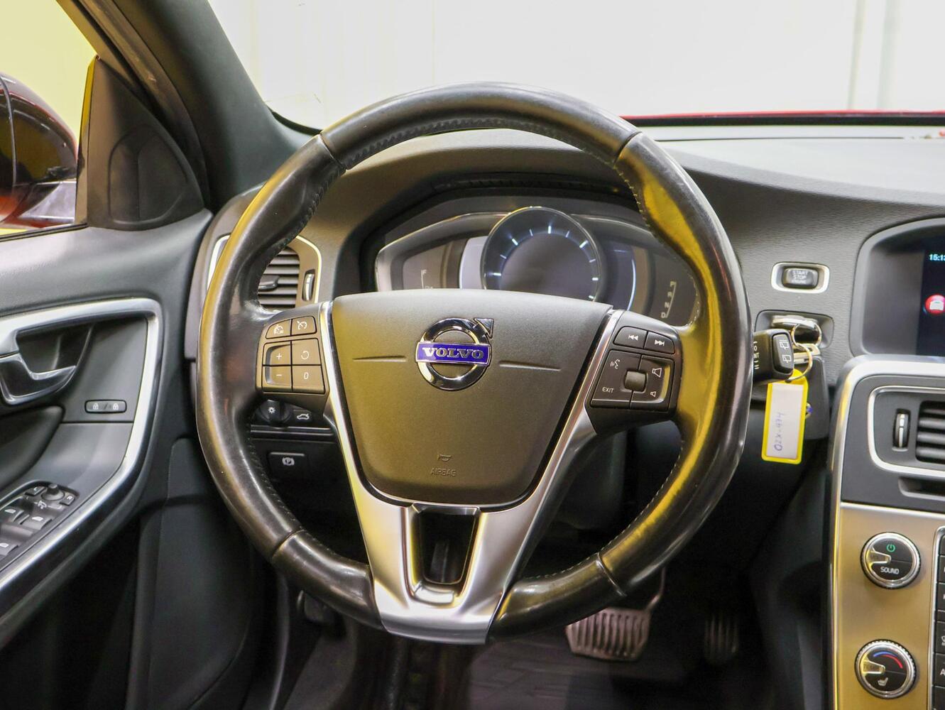 Volvo V60 Cross Country vaihtoauto
