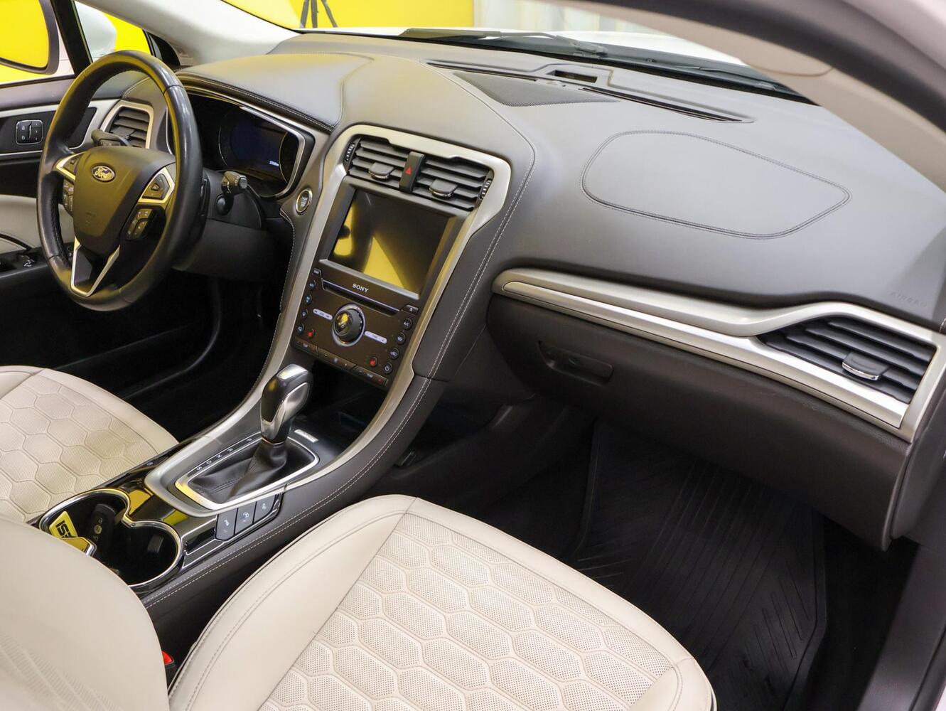 Ford Mondeo vaihtoauto