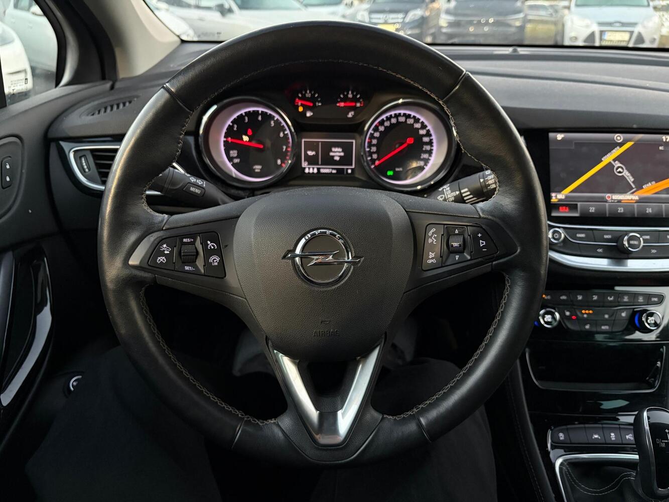 Opel Astra vaihtoauto