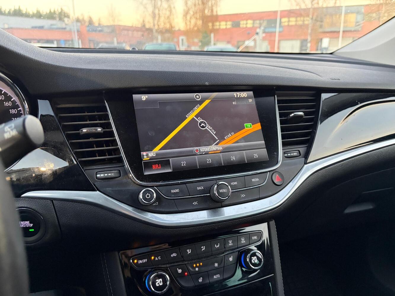 Opel Astra vaihtoauto
