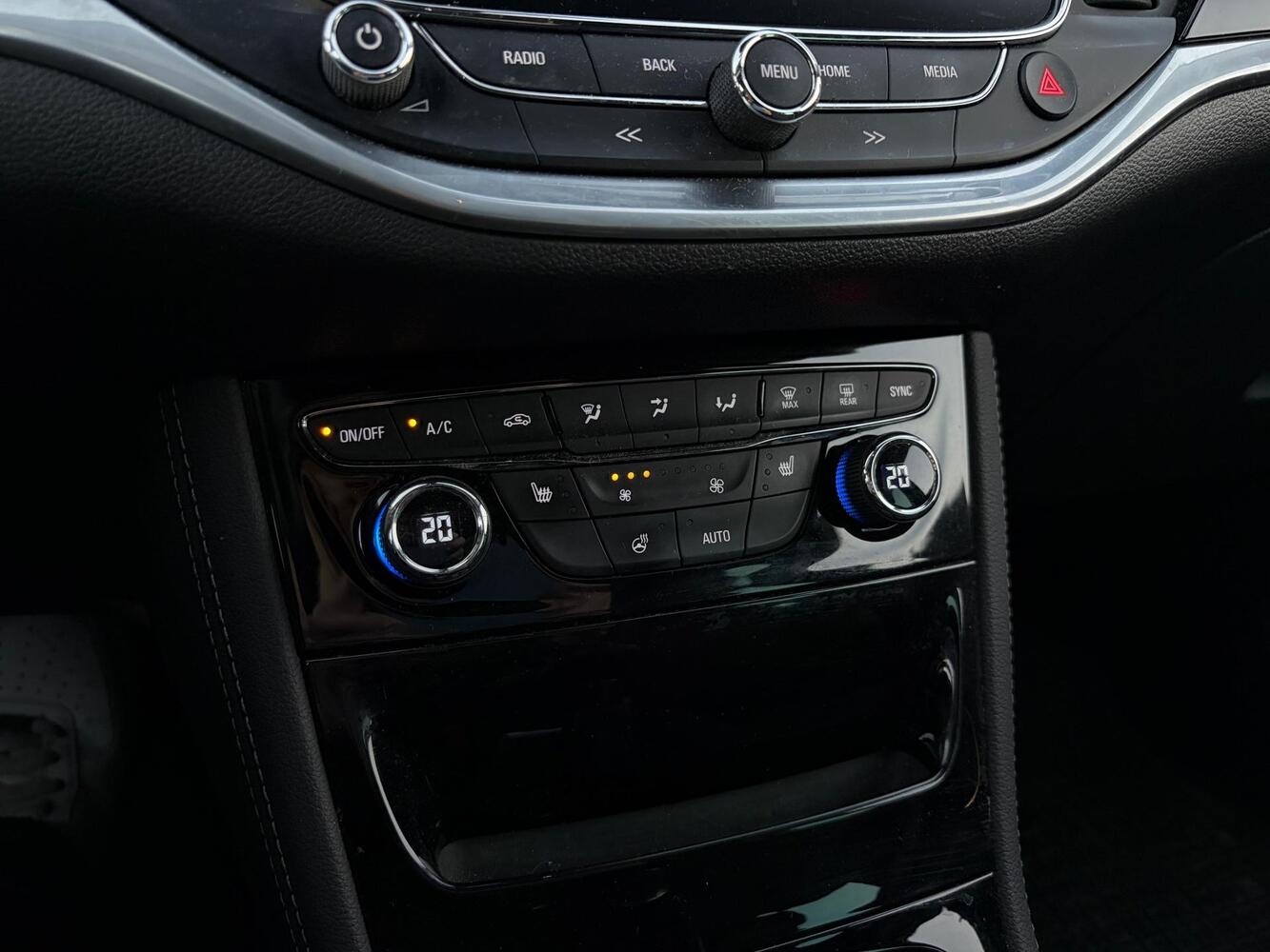 Opel Astra vaihtoauto