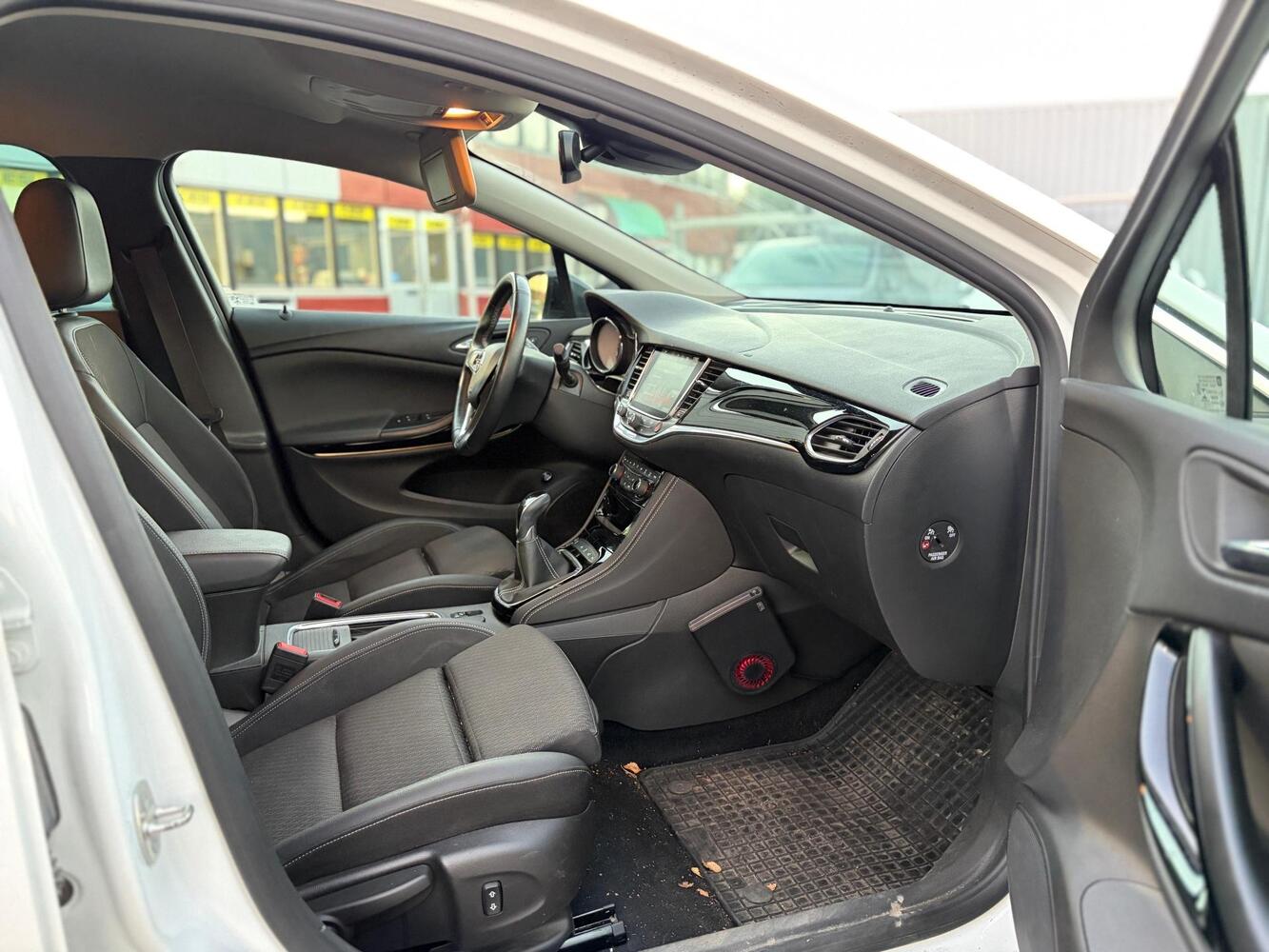 Opel Astra vaihtoauto