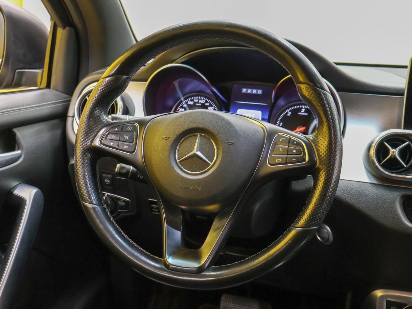Mercedes-Benz X vaihtoauto