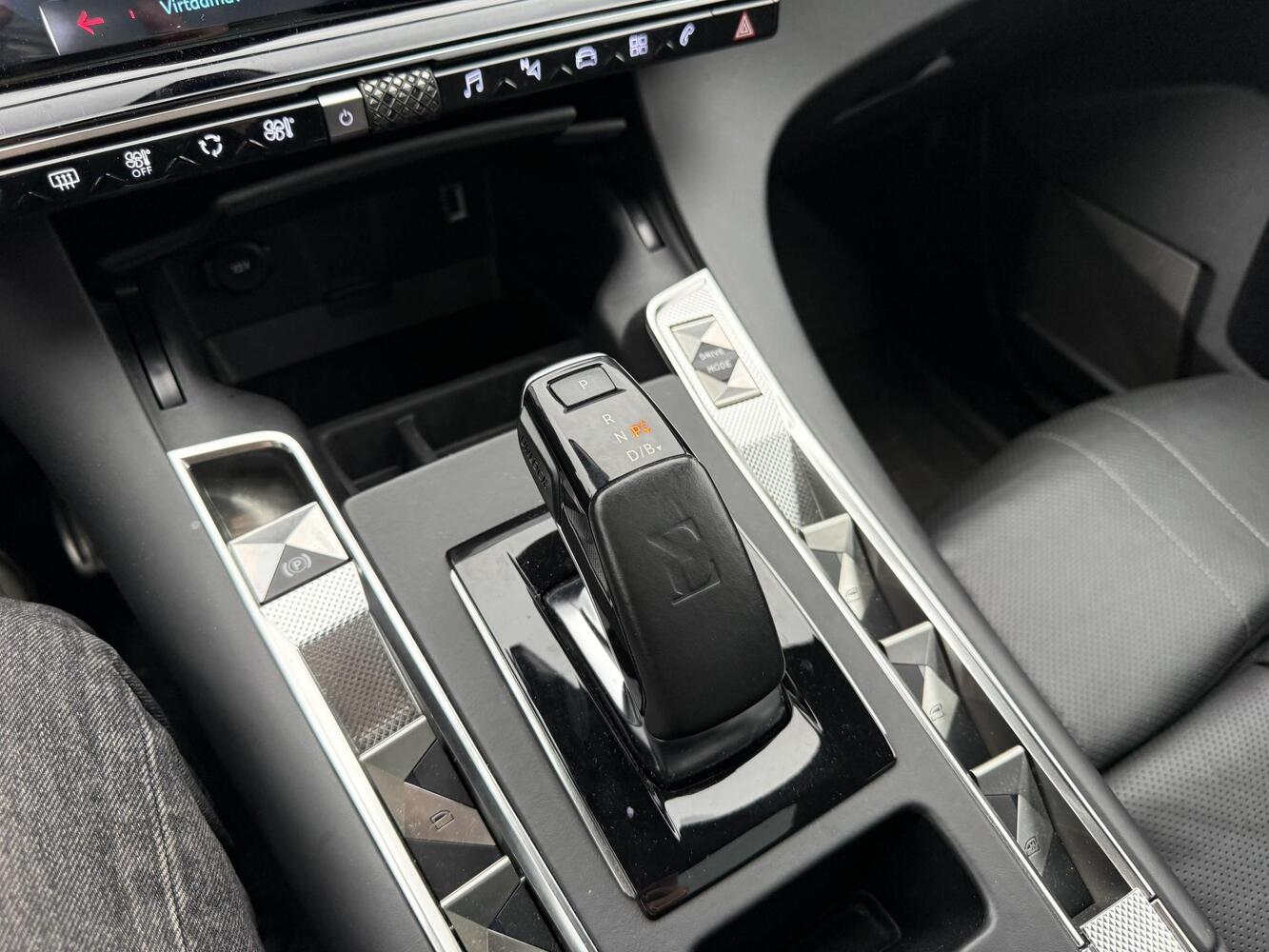 DS 7 vaihtoauto