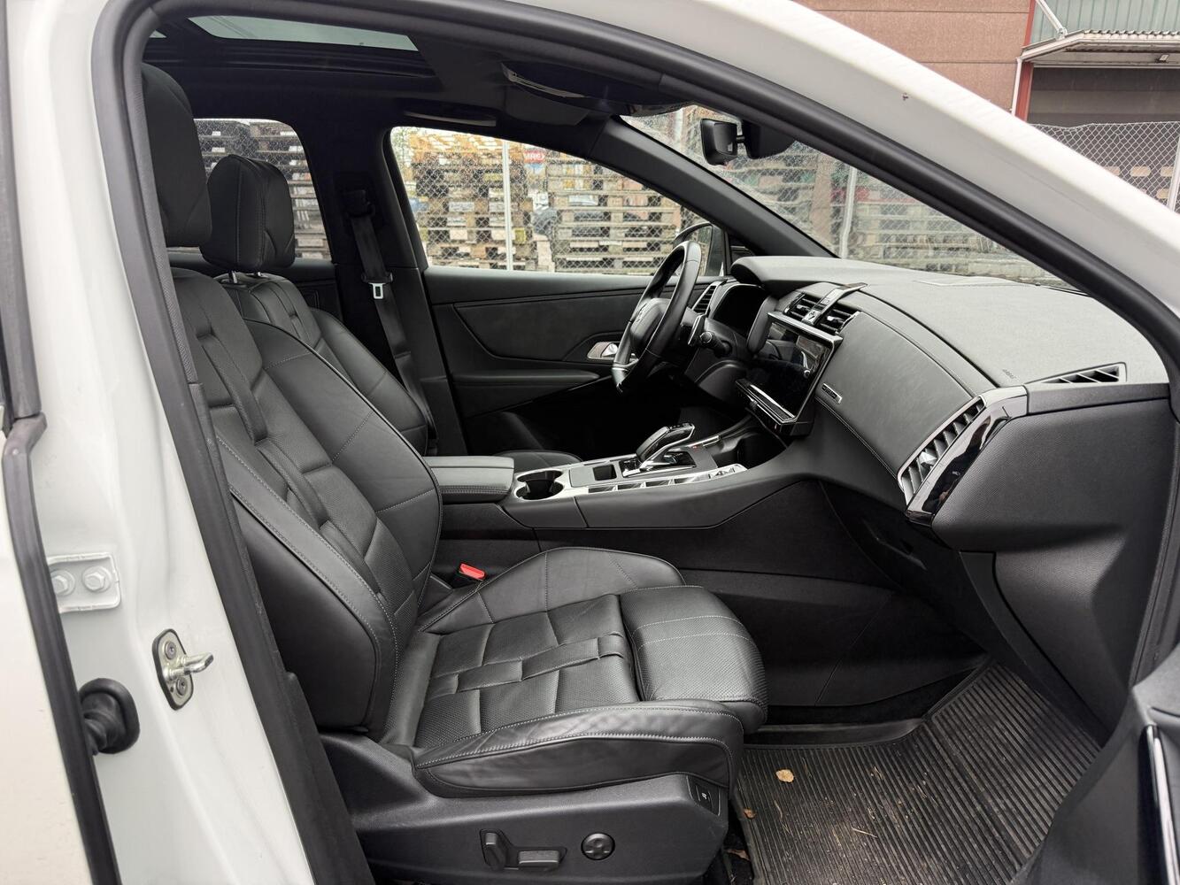 DS 7 vaihtoauto