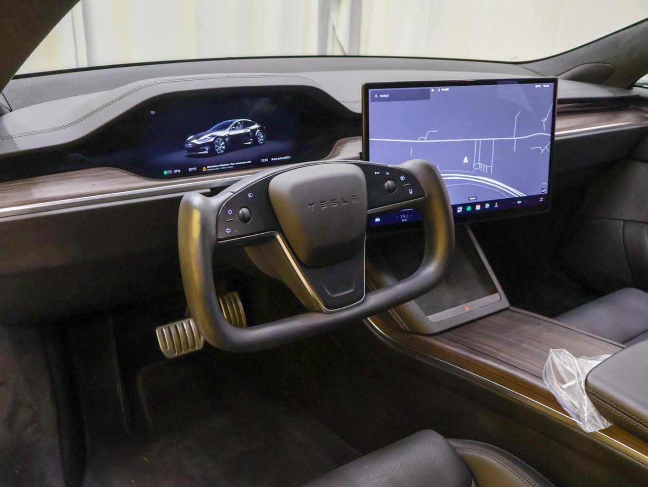 Tesla Model S vaihtoauto