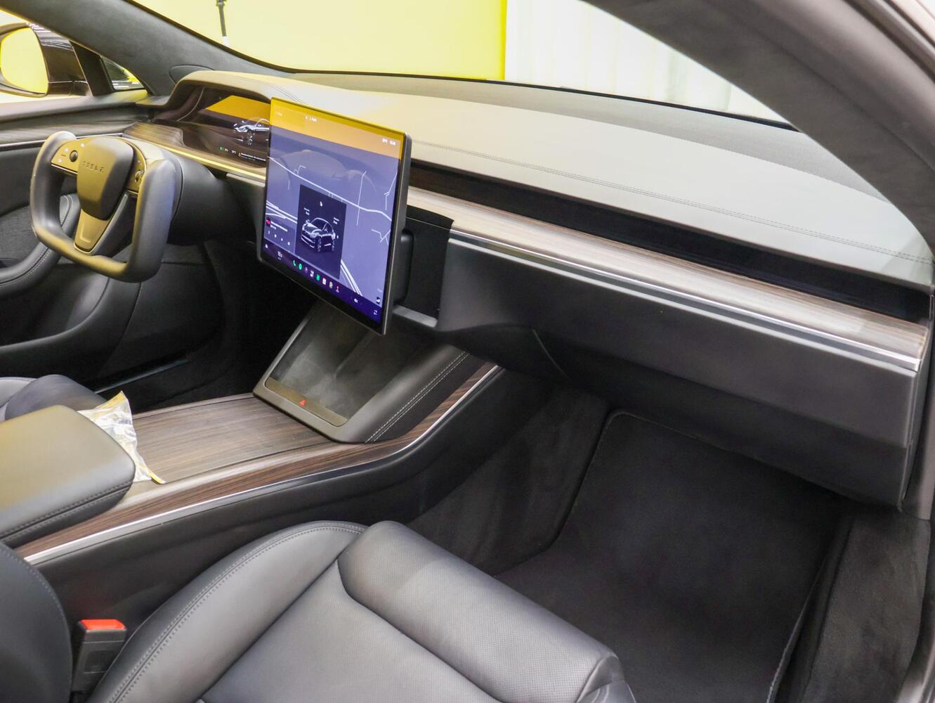 Tesla Model S vaihtoauto