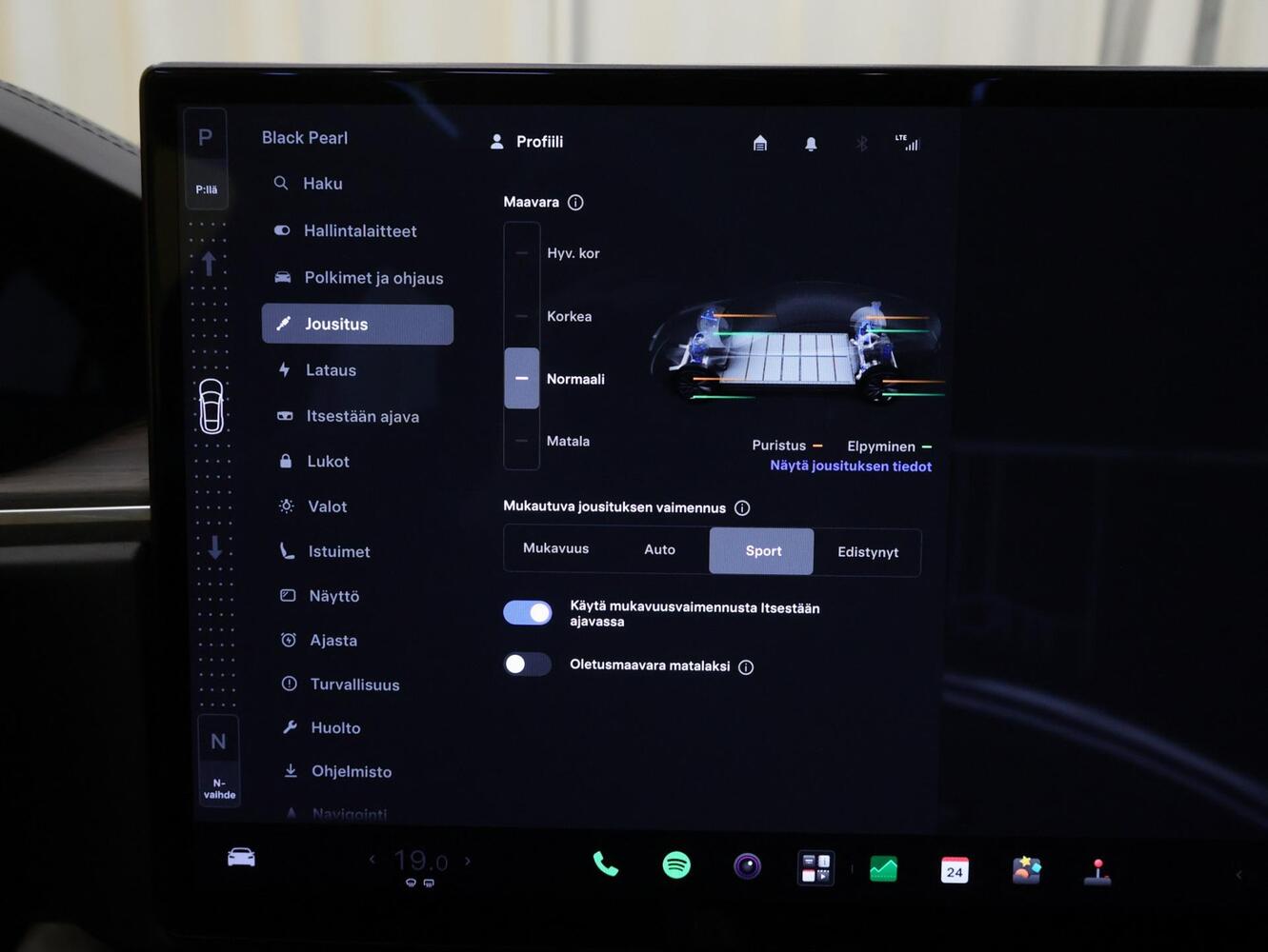 Tesla Model S vaihtoauto