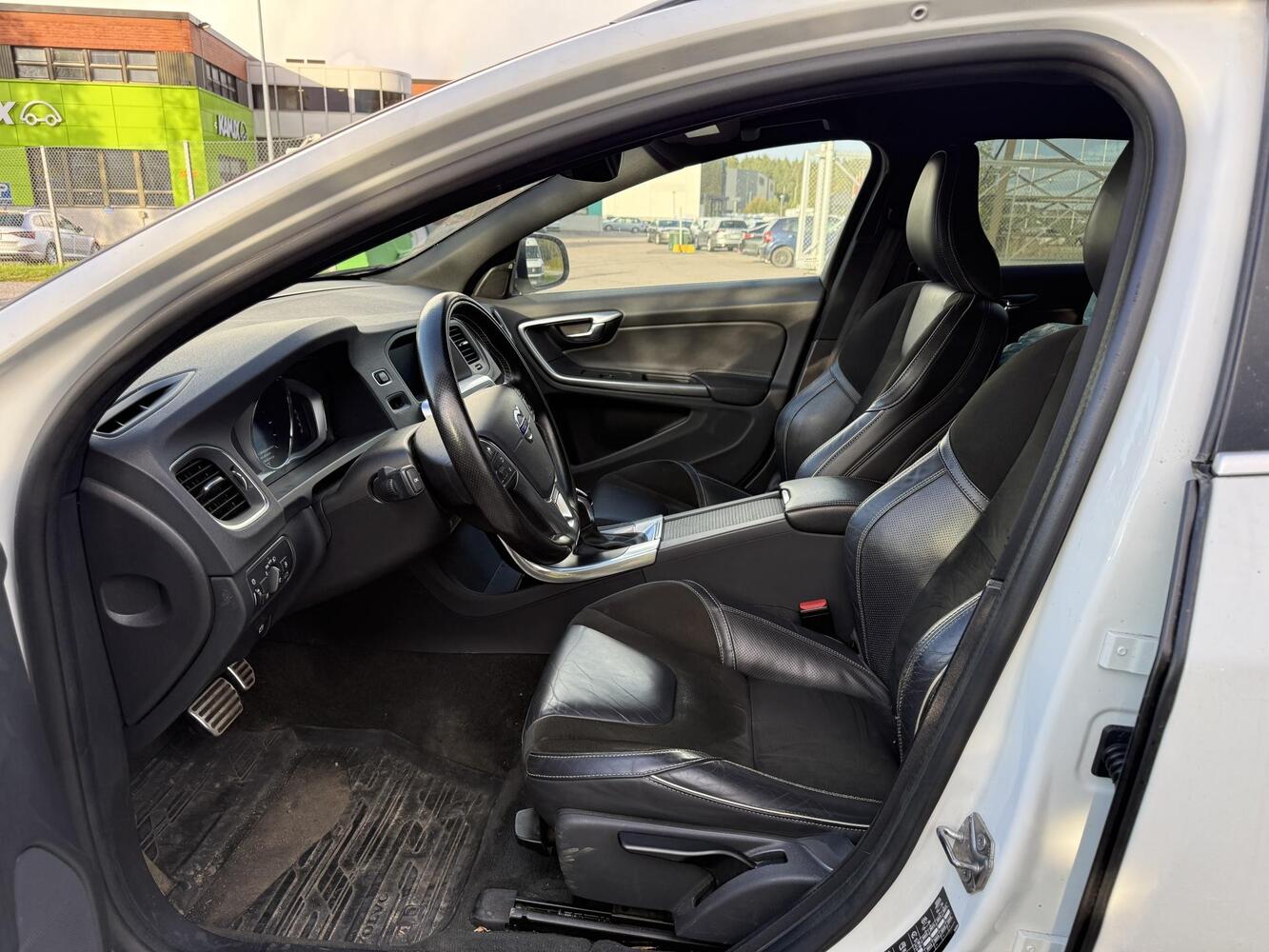 Volvo V60 vaihtoauto