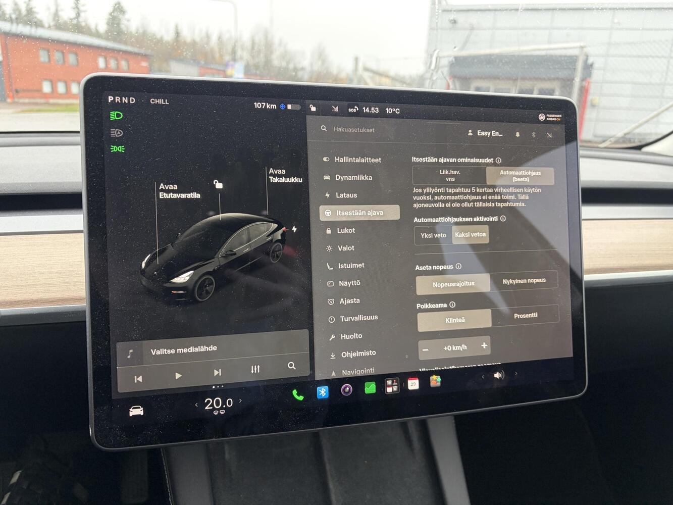 Tesla Model 3 vaihtoauto